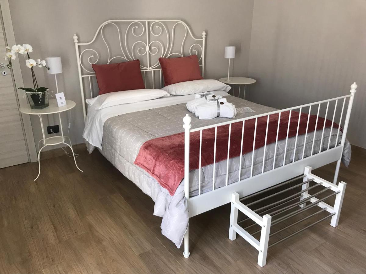 Bed&rooms Il Tempio Di Athena - Cultura E Relax A Siracusa